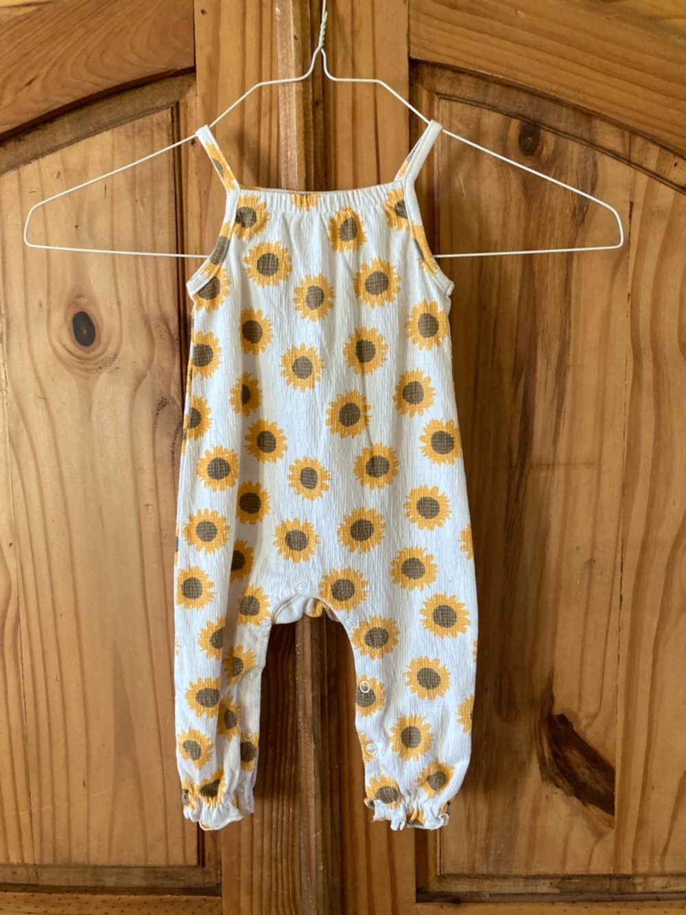 Sterling Baby white yellow sunflowers one piece romper size 12 months